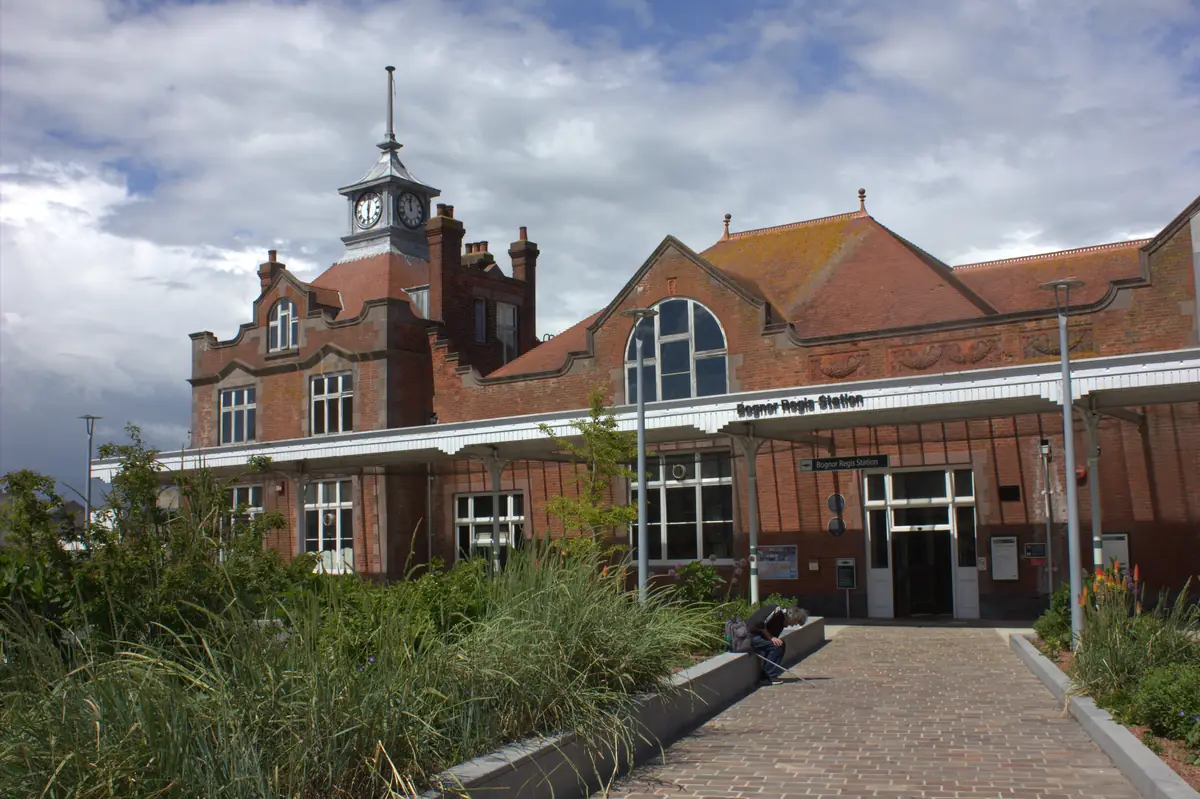 The red-brick Victorian frontage of Bognor Regis railway station